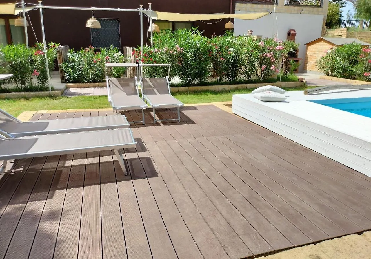 Casa Mango Villa Santa Flavia 0*,